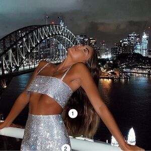 White fox sparkle top